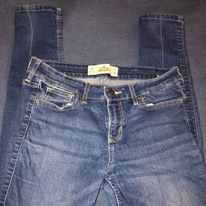 Hollister skinny blue jeans